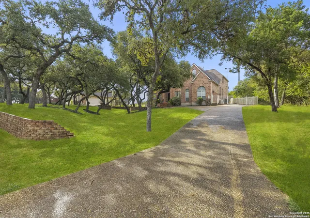Photo 4 of Sale Pending at 4631 Del Mar, San Antonio, TX 78251 | MLS# 1909684 | Listing updated on 2025-12-18