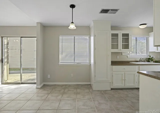Photo 4 of Sale Pending at 7306 Brandyridge, San Antonio, TX 78250 | MLS# 1909687 | Listing updated on 2026-08-03
