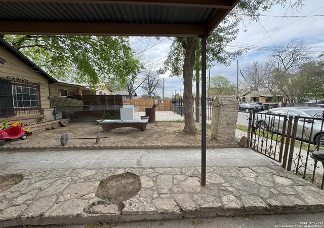 Photo 3 of Single family home for sale at 2930 Tampico St, San Antonio, TX 78207 | MLS# 1909732 | Listing updated on 2025-10-04