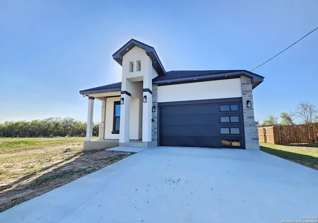 Photo 1 of Sale Pending at 16123 Vaquero Dr, Atascosa, TX 78002 | MLS# 1909733 | Listing updated on 2026-01-22