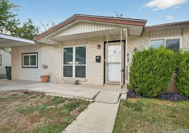 Photo 3 of Sale Pending at 705 Aero Ave, Schertz, TX 78154 | MLS# 1909748 | Listing updated on 2025-12-12