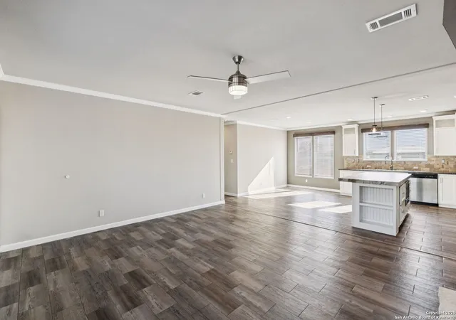 Photo 3 of Sale Pending at 961 County Rd 327, Pleasanton, TX 78064 | MLS# 1909764 | Listing updated on 2026-03-02