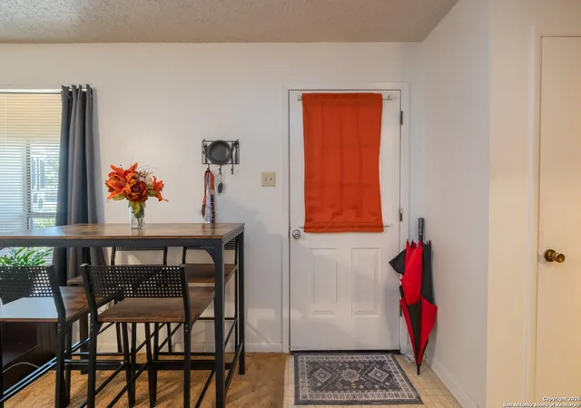 4th image of 1016-1022 13Th St, Blanco, TX 78606 | MLS# 1909769