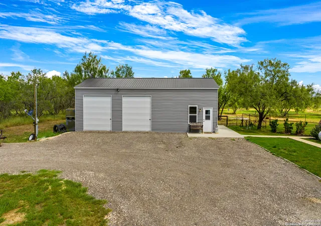 53rd image of 3874 E Fm 140, Christine, TX 78012 | MLS# 1909820