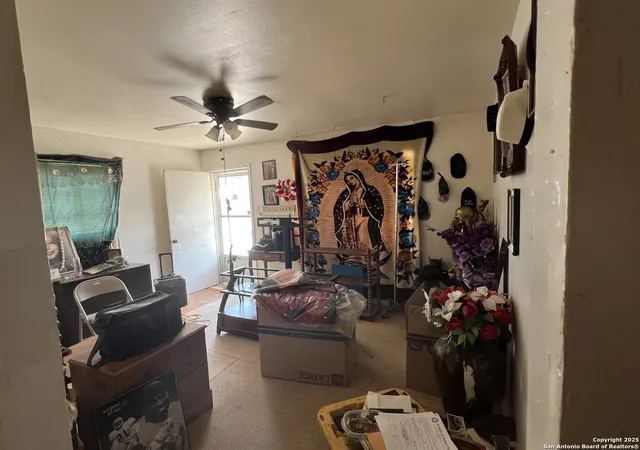 Photo 2 of Single family home for sale at 247 Estrella, San Antonio, TX 78237 | MLS# 1909836 | Listing updated on 2025-11-05