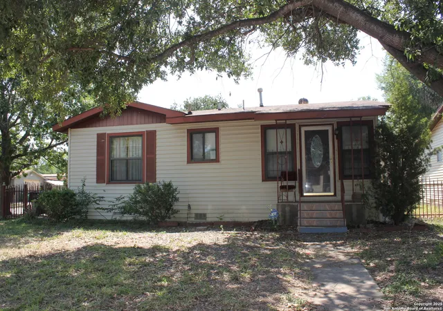 Photo 3 of Single family home for sale at 630 Carlisle, San Antonio, TX 78225 | MLS# 1909845 | Listing updated on 2025-11-17
