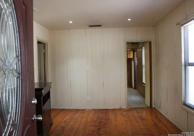 Photo 4 of Single family home for sale at 630 Carlisle, San Antonio, TX 78225 | MLS# 1909845 | Listing updated on 2025-11-17