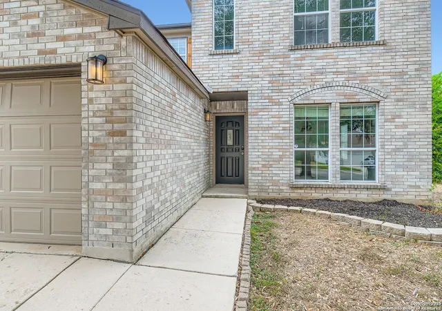 Photo 2 of Single family home for sale at 2030 Castleberry, New Braunfels, TX 78130 | MLS# 1909920 | Listing updated on 2025-11-18