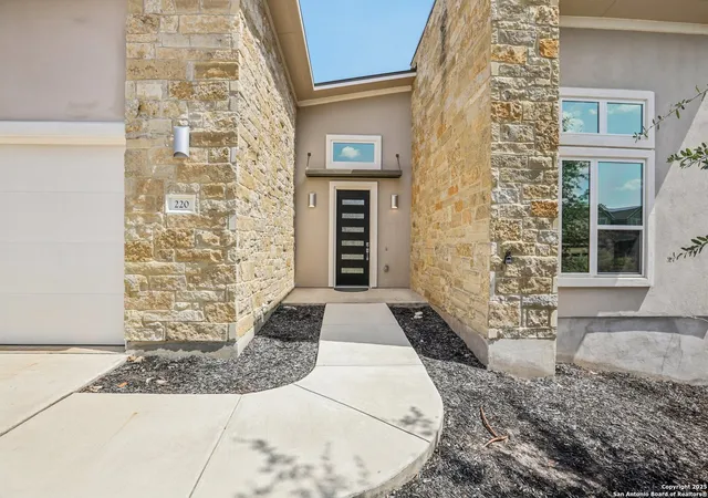 3rd image of 220 Leaping Holly, San Marcos, TX 78666 | MLS# 1909929