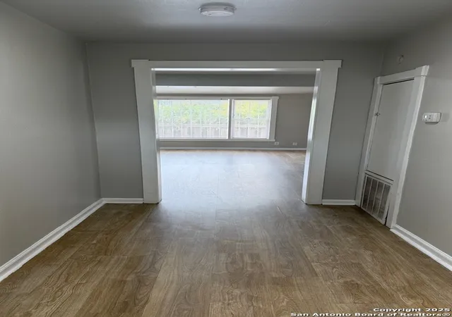 Photo 2 of Single family home for sale at 1108 E Crockett, San Antonio, TX 78202 | MLS# 1909984 | Listing updated on 2025-10-17