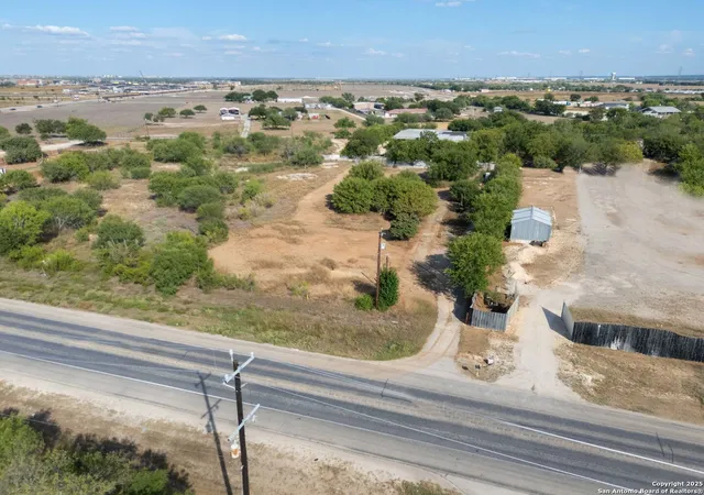 4th image of 13348 Somerset, Von Ormy, TX 78073 | MLS# 1910016