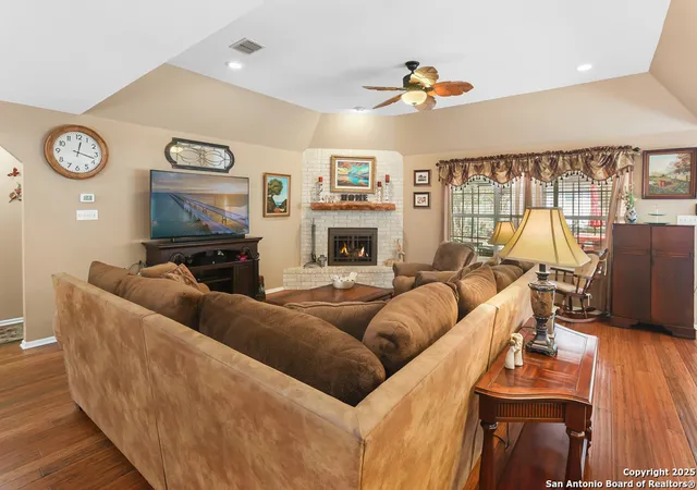 4th image of 113 S Deer Ridge Dr, La Vernia, TX 78121 | MLS# 1910042