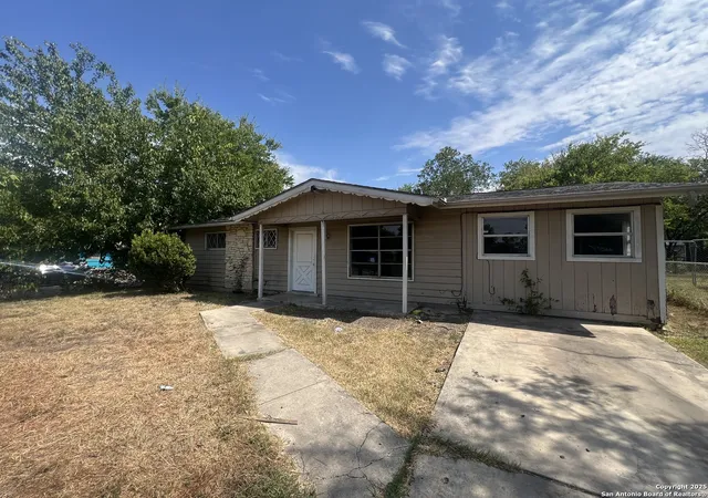 Photo 2 of Single family home for sale at 6810 Marimba, San Antonio, TX 78227 | MLS# 1910071 | Listing updated on 2025-11-03