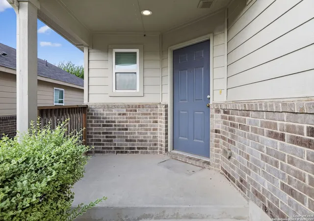 Photo 3 of Single family home for sale at 3921 Asher Alley, Saint Hedwig, TX 78152 | MLS# 1910093 | Listing updated on 2026-02-16