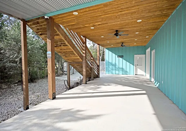 Photo 2 of Single family home for sale at 143 Mountainview, Canyon Lake, TX 78133 | MLS# 1910117 | Listing updated on 2025-12-05