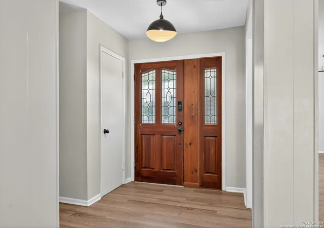 Photo 2 of Sale Pending at 3151 Missile Dr, San Antonio, TX 78217 | MLS# 1910206 | Listing updated on 2025-10-17
