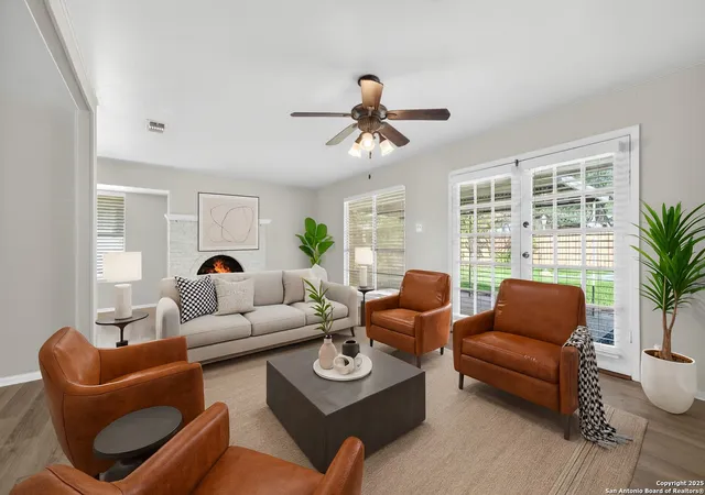 Photo 3 of Sale Pending at 3151 Missile Dr, San Antonio, TX 78217 | MLS# 1910206 | Listing updated on 2025-10-17