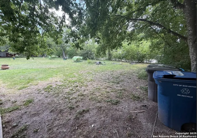Photo 3 of Land for sale at 338 Sunglo, San Antonio, TX 78221 | MLS# 1910264 | Listing updated on 2025-10-05