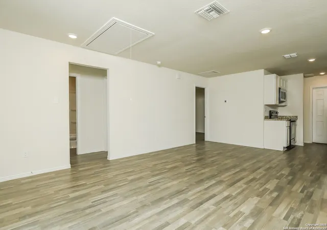 4th image of 239 Ferris, San Antonio, TX 78220 | MLS# 1910267
