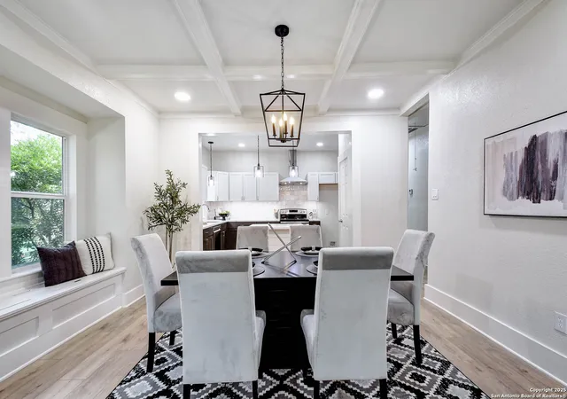 Photo 4 of Sale Pending at 211 Porter, San Antonio, TX 78210 | MLS# 1910291 | Listing updated on 2025-11-29
