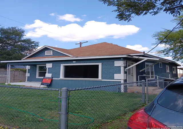 3rd image of 245 Pendleton, San Antonio, TX 78204 | MLS# 1910306