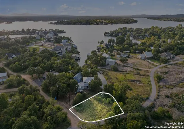 25th image of 302 Lake Downs, Waco, TX 78654 | MLS# 1910336