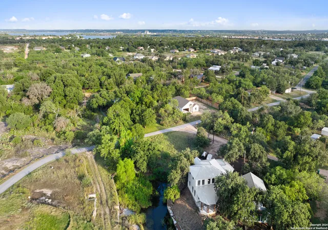 4th image of 302 Lake Downs, Waco, TX 78654 | MLS# 1910336
