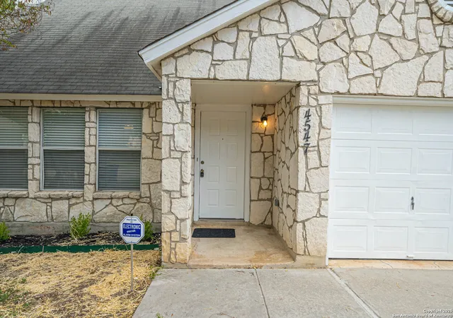 Photo 3 of Sale Pending at 4547 Stradford, San Antonio, TX 78217 | MLS# 1910347 | Listing updated on 2026-02-06