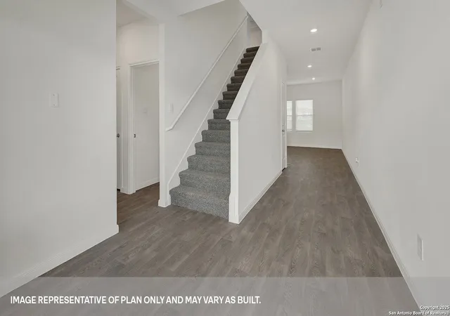 4th image of 216 Las Lomas, San Marcos, TX 78666 | MLS# 1910360