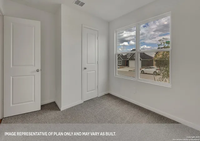 Photo 3 of Single family home for sale at 132 Las Lomas, San Marcos, TX 78666 | MLS# 1910367 | Listing updated on 2025-10-06
