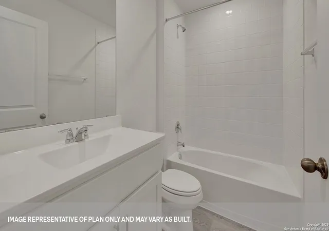 Photo 4 of Single family home for sale at 132 Las Lomas, San Marcos, TX 78666 | MLS# 1910367 | Listing updated on 2025-10-06