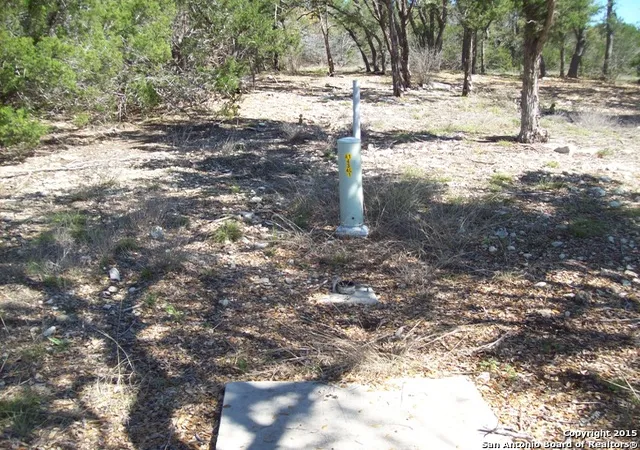 Photo 1 of Land for sale at 516 Cielo Vista, Canyon Lake, TX 78133 | MLS# 1910374 | Listing updated on 2026-01-11