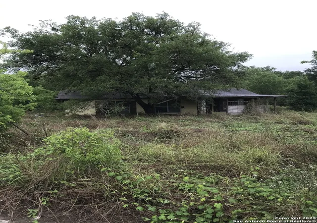 Photo 3 of Land for sale at 2609 Hwy 59, Beeville, TX 78102 | MLS# 1910390 | Listing updated on 2025-12-06