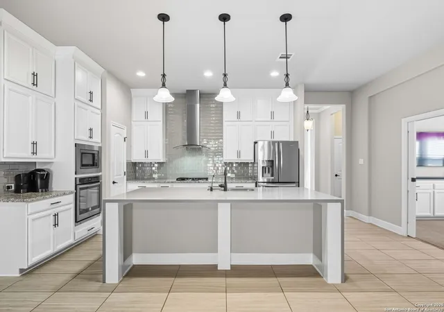 Photo 3 of Sale Pending at 8823 Whisper Gate, Boerne, TX 78015 | MLS# 1910502 | Listing updated on 2026-01-08