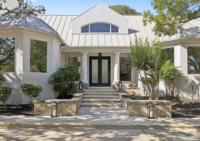 3rd image of 207 Box Oak, Shavano Park, TX 78230 | MLS# 1910505