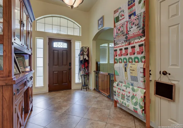 Photo 4 of Sale Pending at 27014 Trinity Bnd, San Antonio, TX 78261 | MLS# 1910564 | Listing updated on 2026-03-29