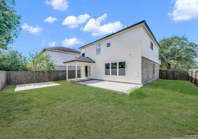 4th image of 105 Woodstone Pt, Cibolo, TX 78108 | MLS# 1910591