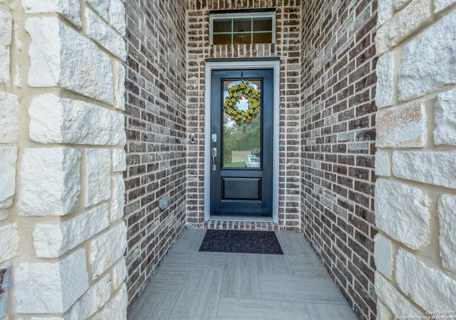 Photo 3 of Sale Pending at 32103 Tamarind Bnd, Bulverde, TX 78163 | MLS# 1910620 | Listing updated on 2025-11-01