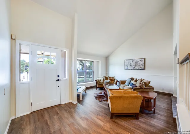 Photo 2 of Sale Pending at 2906 Bee Cave, San Antonio, TX 78231 | MLS# 1910637 | Listing updated on 2025-10-06