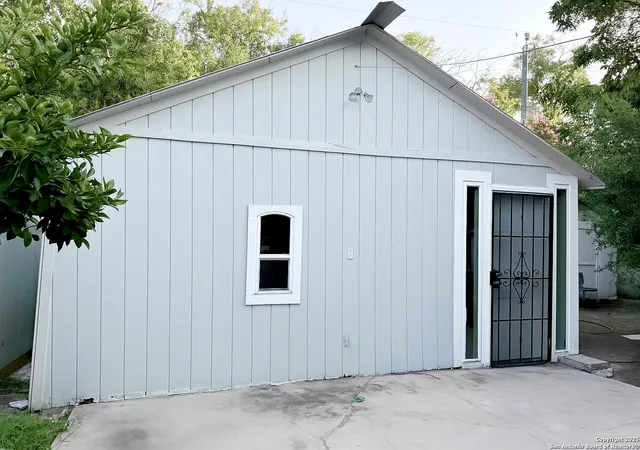 16th image of 1718 Santa Barbara, San Antonio, TX 78201 | MLS# 1910644