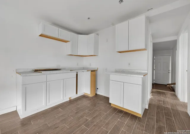 Photo 3 of Single family home for sale at 2010 Burnet St, San Antonio, TX 78202 | MLS# 1910648 | Listing updated on 2026-01-10