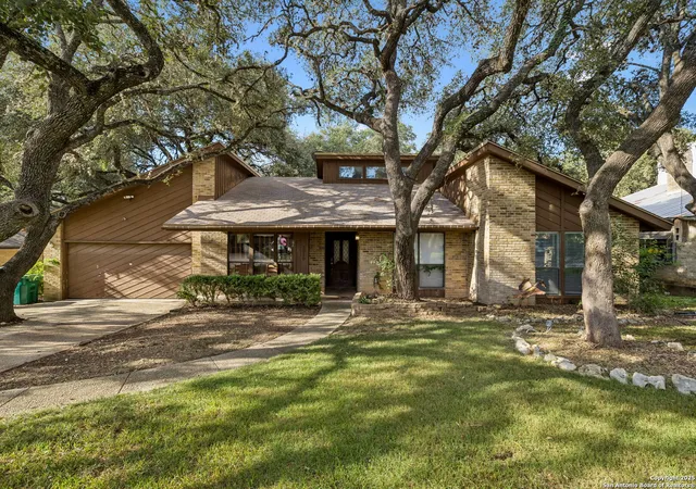 Photo 1 of Sale Pending at 3010 Low Oak St, San Antonio, TX 78232 | MLS# 1910682 | Listing updated on 2025-10-30