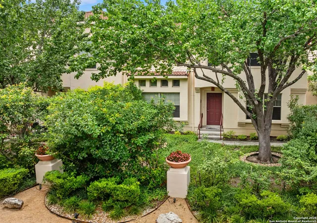 Photo 2 of Multi family home for sale at 207 Grandview, San Antonio, TX 78209 | MLS# 1910763 | Listing updated on 2025-10-07