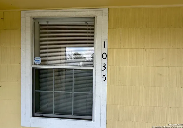 Photo 4 of House for sale at 1035 Vanderbilt, San Antonio, TX 78210 | MLS# 1910771 | Listing updated on 2025-10-28