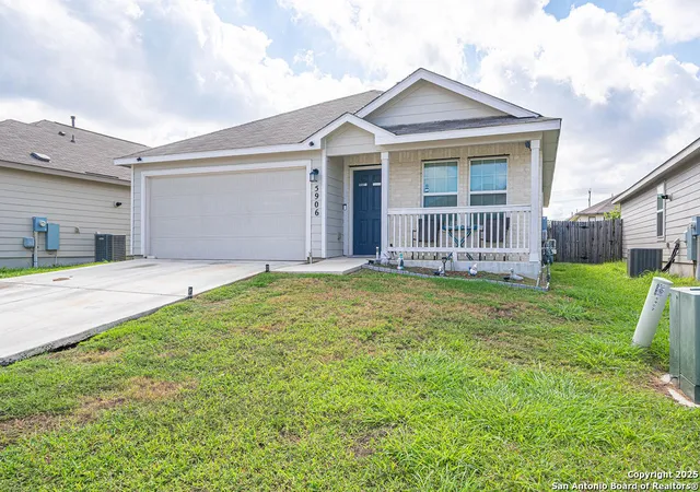 Photo 3 of Single family home for sale at 5906 Larkspur Vly, San Antonio, TX 78218 | MLS# 1910789 | Listing updated on 2026-08-03