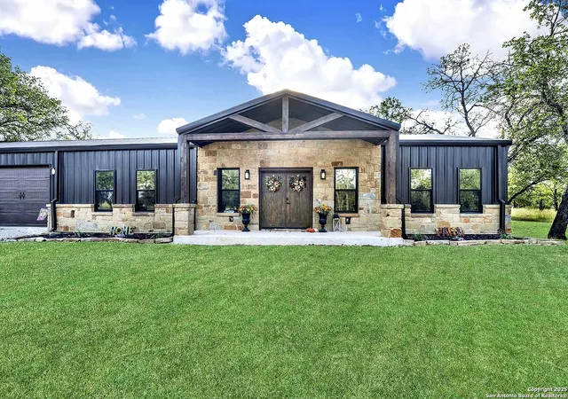 3rd image of 1150 Orchard Park Blvd, Medina, TX 78055 | MLS# 1910797