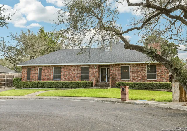 Photo 1 of Sale Pending at 10134 Jandre Pl, San Antonio, TX 78213 | MLS# 1910812 | Listing updated on 2025-10-28