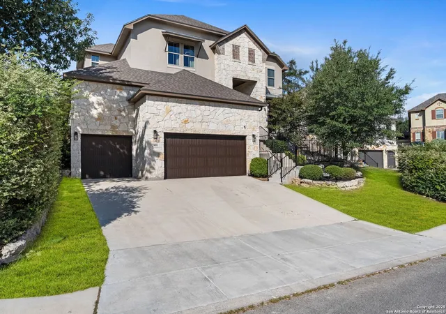 Photo 3 of Sale Pending at 29051 Hobblebush, San Antonio, TX 78260 | MLS# 1910834 | Listing updated on 2025-11-18