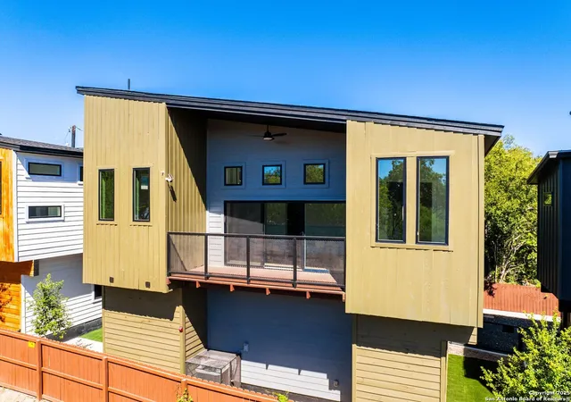 Photo 2 of Single family home for sale at 108 Vine #102, San Antonio, TX 78210 | MLS# 1910853 | Listing updated on 2026-03-24