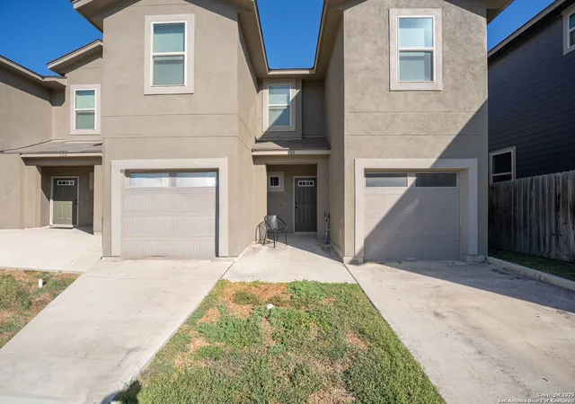 Listing Photo 4 - Condo for sale in building located at 6515 Marcel, San Antonio, TX 78233